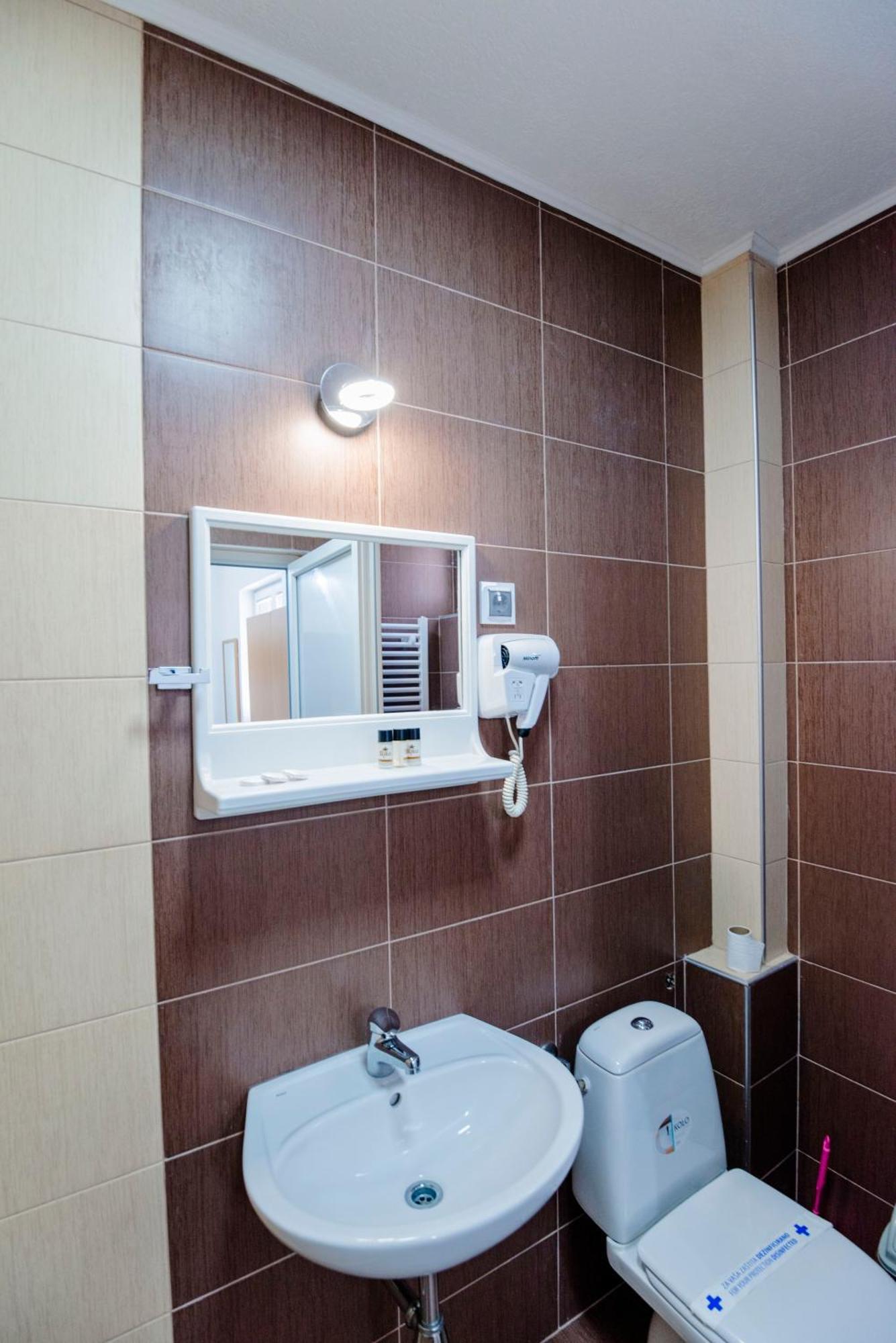 ביטולה Hotel Kiko מראה חיצוני תמונה